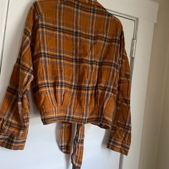 Mustard Seed Plaid tie up button down top Size Small - Picture 9 of 9